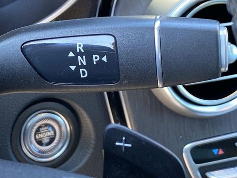 Used 2021 Mercedes-Benz GLC 300 4MATIC image 21