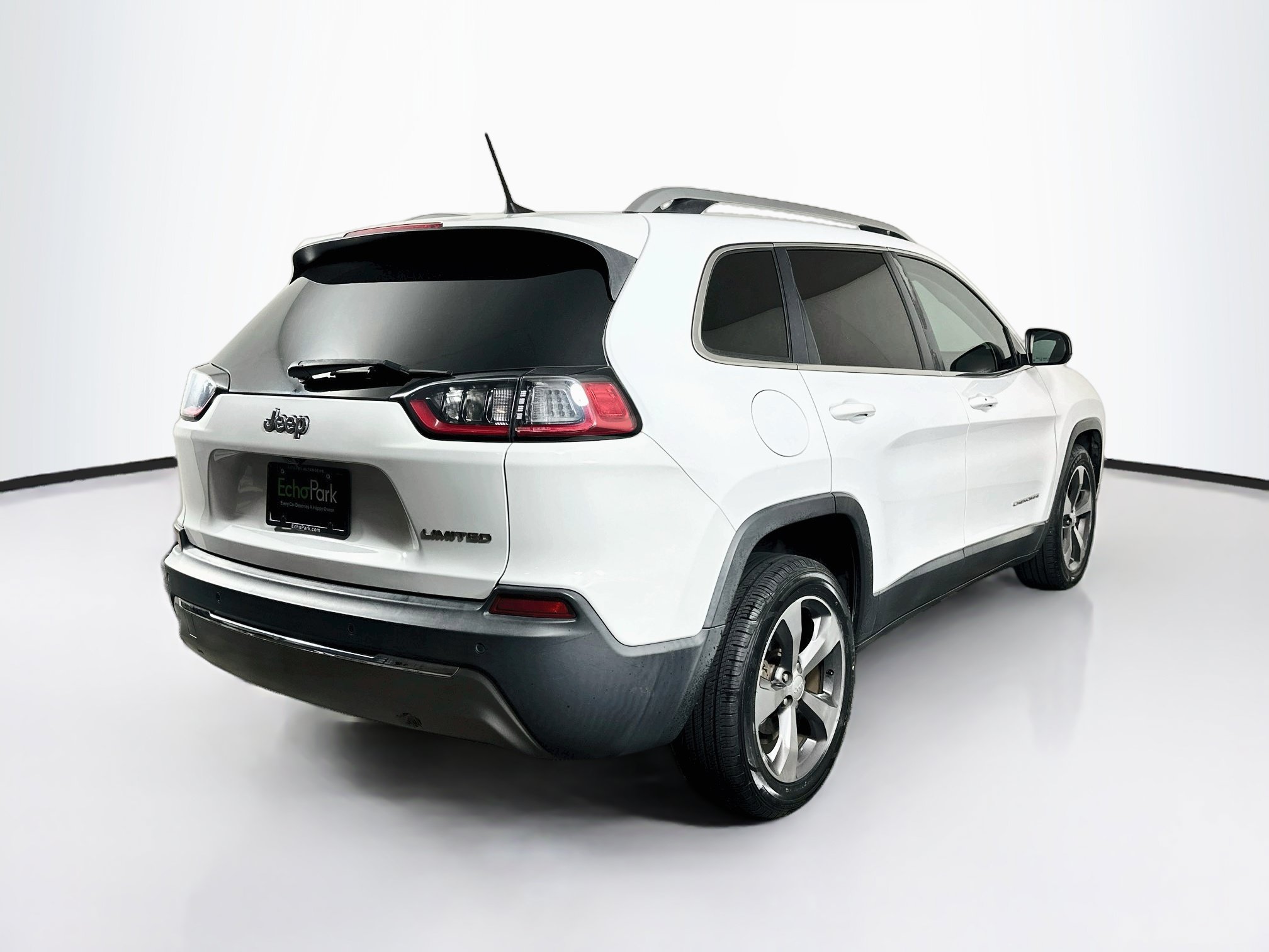 Used 2019 Jeep Cherokee Limited FWD image 9