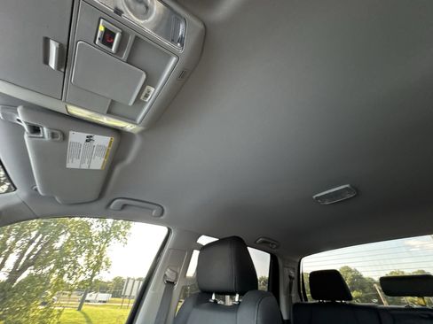 Used 2021 Toyota Tundra SR5 w/ TRD Off-Road Package AWD/4WD image 21