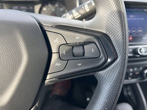 Used 2023 Chevrolet TrailBlazer LT w/ Convenience Package image 19