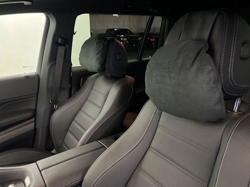 New 2026 Mercedes-Benz GLS 450 4MATIC image 16