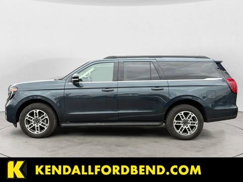 Used 2025 Ford Expedition Max Active image 2