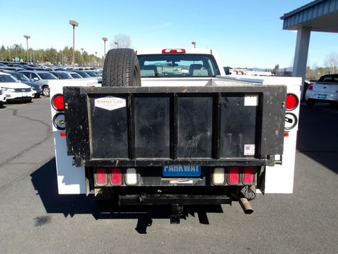 Used 2015 Chevrolet Silverado 3500 W/T image 4