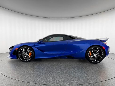 Used 2024 McLaren 750S Spider RWD image 4