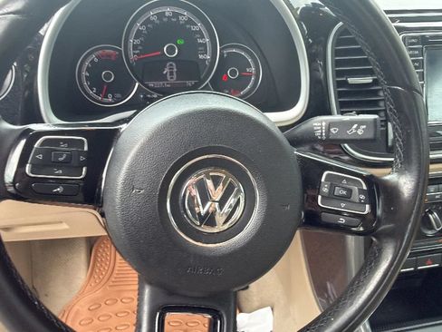 Used 2017 Volkswagen Beetle 1.8T SE FWD image 17