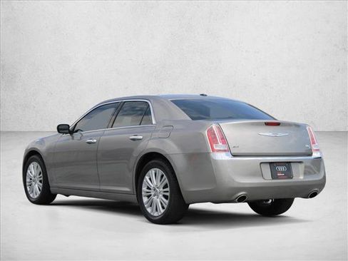Used 2014 Chrysler 300 C AWD/4WD image 11