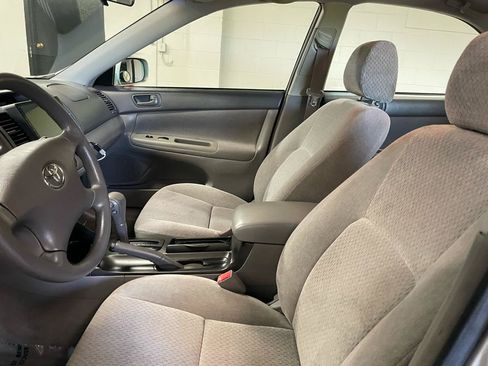 Used 2003 Toyota Camry LE FWD image 10