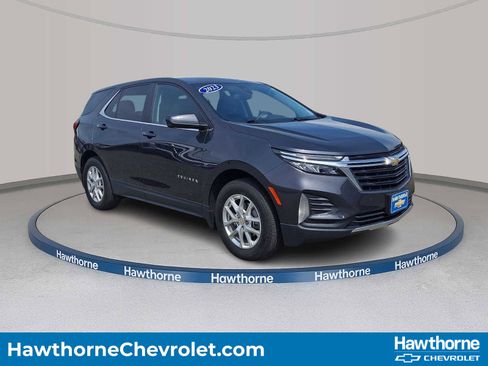 Used 2023 Chevrolet Equinox LT image 1