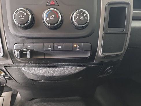 Used 2017 RAM 2500 Tradesman w/ Chrome Appearance Group image 22