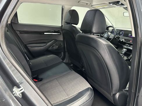 Used 2025 Kia Seltos S FWD image 13