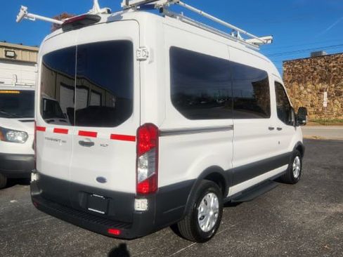 Used 2018 Ford Transit 150 XLT image 18