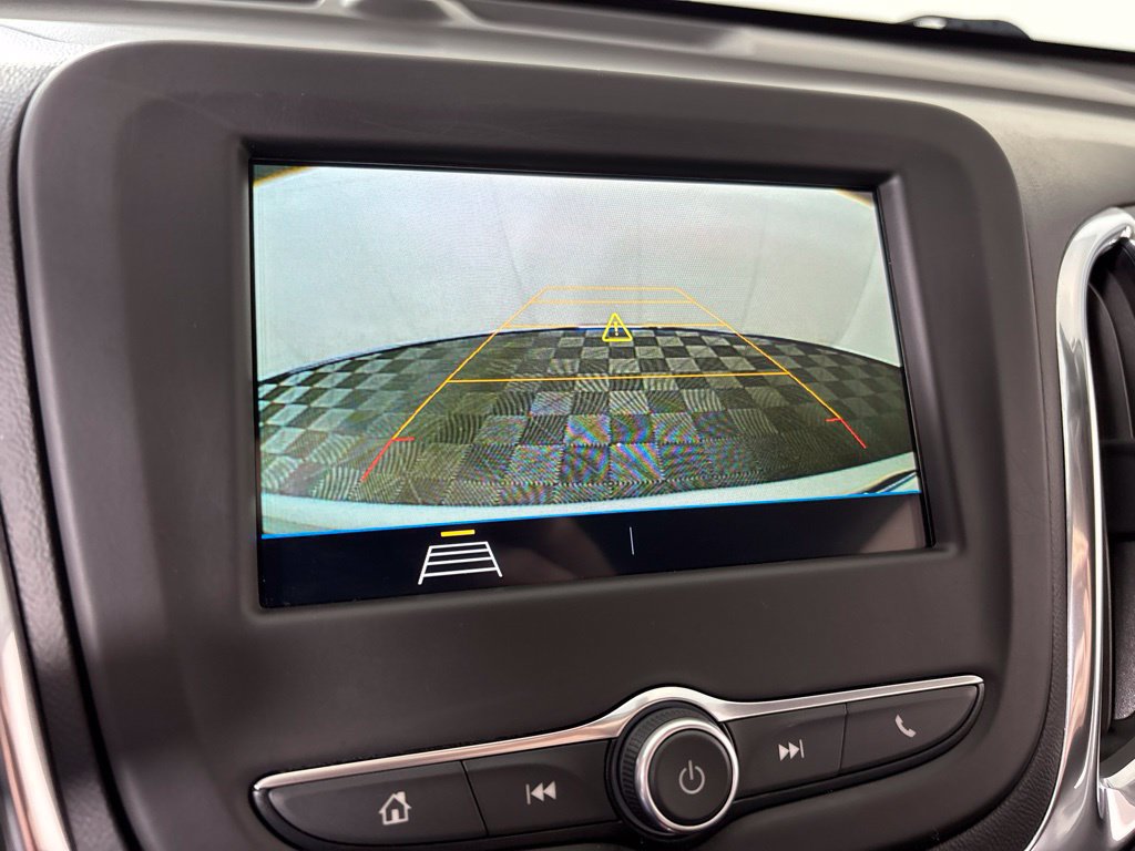 Used 2019 Chevrolet Equinox LT FWD image 3