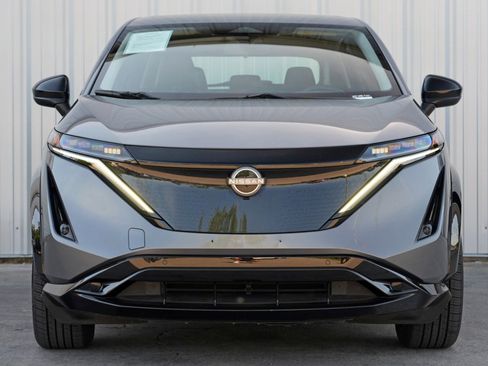 Used 2023 Nissan Ariya FWD image 6