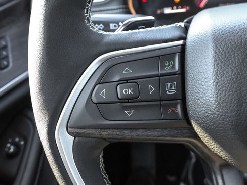 New 2025 Jeep Grand Cherokee L Limited w/ Black Appearance Package image 20