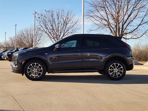 Used 2025 Cadillac XT4 Sport w/ Cold Weather Package image 4