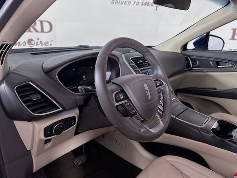 Used 2020 Lincoln Nautilus Reserve image 11