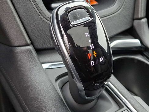 Used 2022 Cadillac XT6 Luxury AWD/4WD image 17