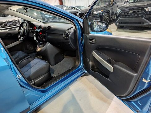 Used 2012 MAZDA MAZDA2 Sport image 25