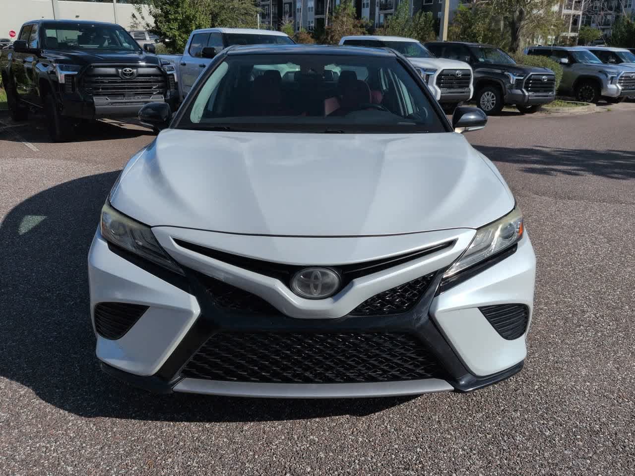 Used 2019 Toyota Camry XSE FWD image 9