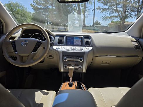 Used 2013 Nissan Murano LE w/ Platinum Pkg AWD/4WD image 34