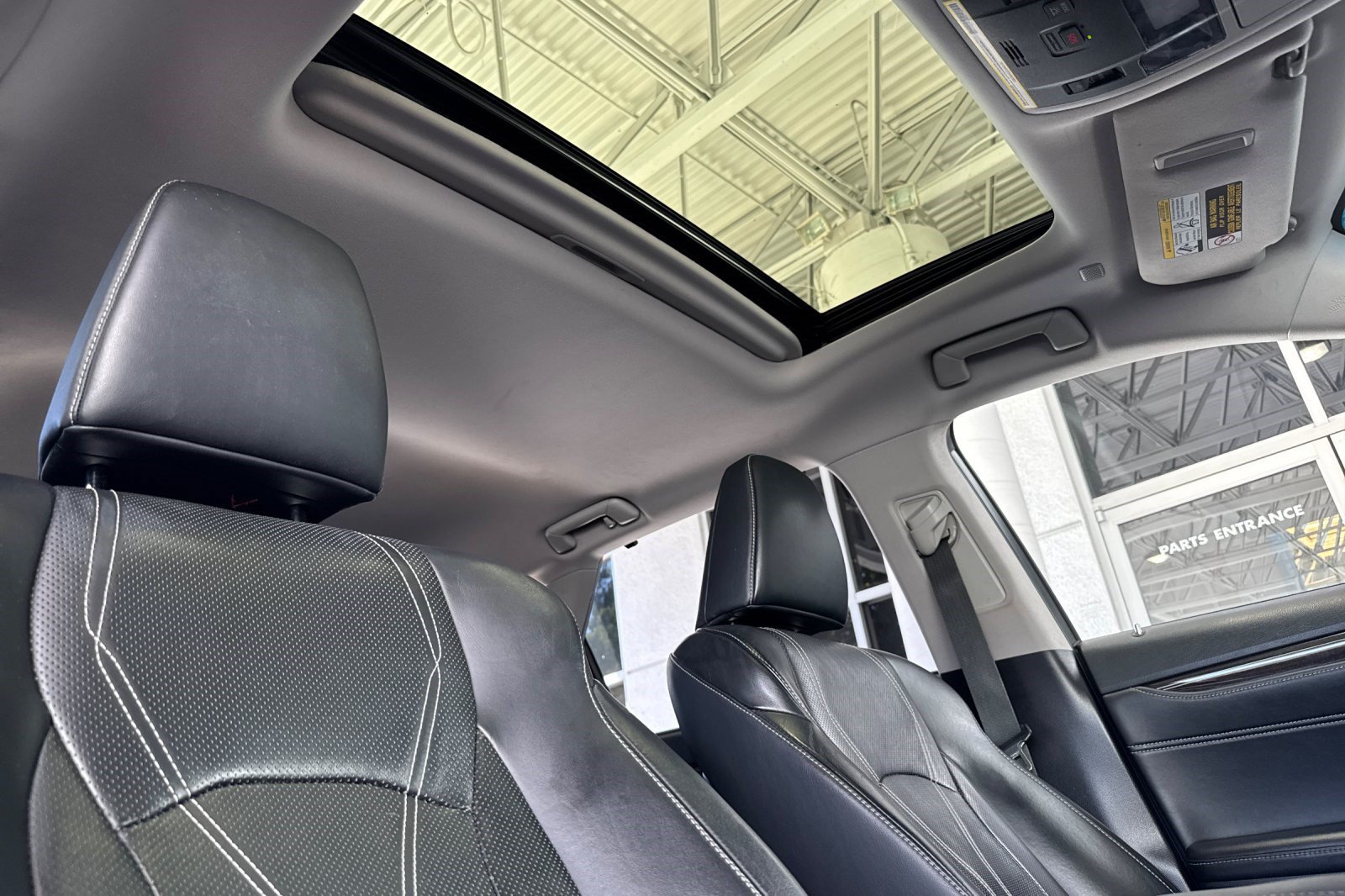 Used 2019 Lexus RX 350L Luxury w/ Accessory Package AWD/4WD image 21