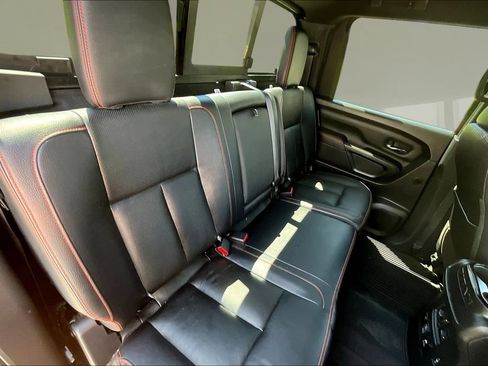 Used 2023 Nissan Titan PRO-4X w/ Pro-4x Convenience Package AWD/4WD image 25