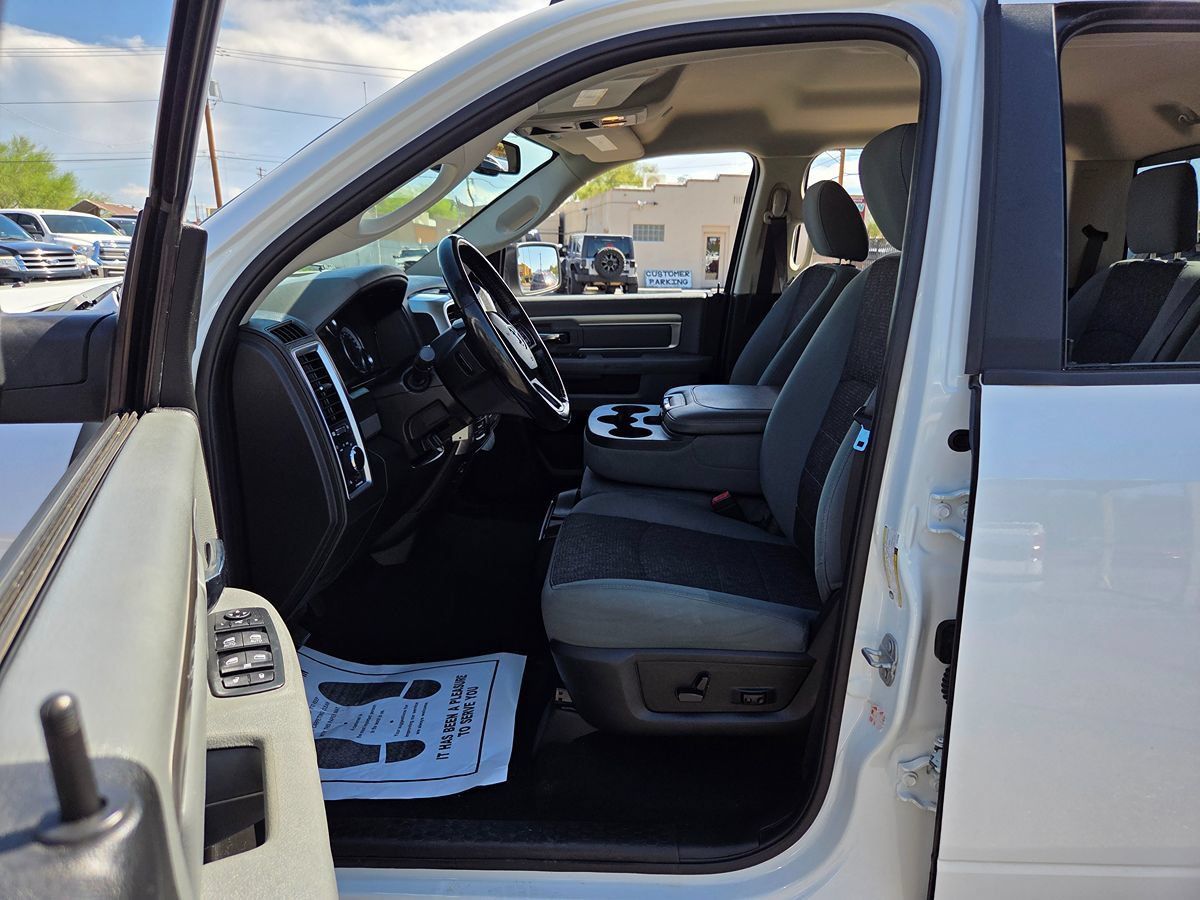 Used 2020 RAM 1500 Classic SLT w/ Luxury Group AWD/4WD image 46