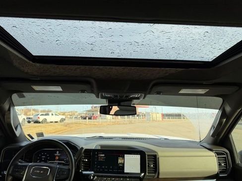 Used 2025 GMC Sierra 3500 SLT w/ SLT Premium Package image 8