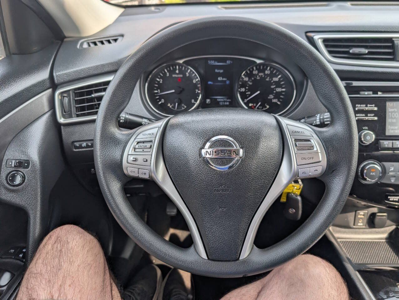 Used 2015 Nissan Rogue S FWD image 19