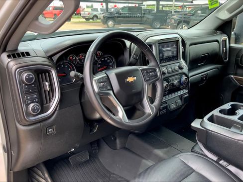 Used 2020 Chevrolet Silverado 2500 LT w/ Texas Edition image 15