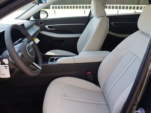 New 2026 Hyundai Sonata SEL FWD image 17