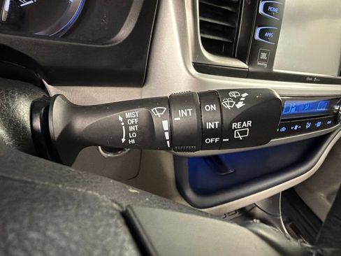 Used 2015 Toyota Highlander Limited AWD/4WD image 23