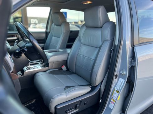 Used 2018 Toyota Tundra Limited w/ Limited Premium Package image 21
