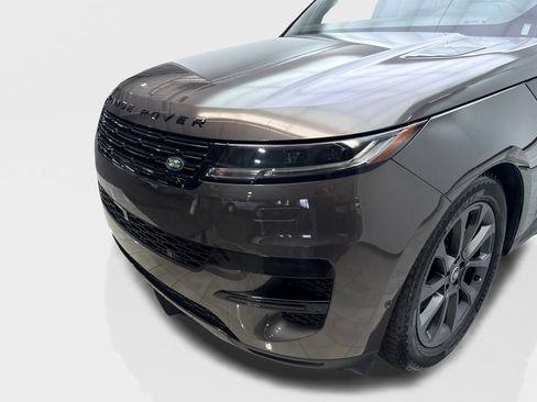 Used 2024 Land Rover Range Rover Sport SE AWD/4WD image 16