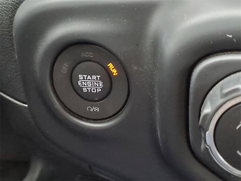 Used 2021 Jeep Wrangler Unlimited Rubicon w/ Xtreme Recon 35" Tire Package image 26