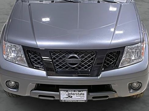 Used 2020 Nissan Frontier SV w/ Midnight Edition Floor Mats AWD/4WD image 17