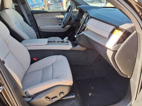 New 2026 Volvo XC90 T8 Plus image 11