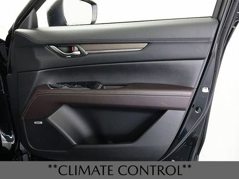 New 2025 MAZDA CX-5 Signature image 18
