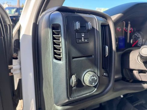 Used 2018 Chevrolet Silverado 3500 W/T w/ WT Convenience Package AWD/4WD image 12