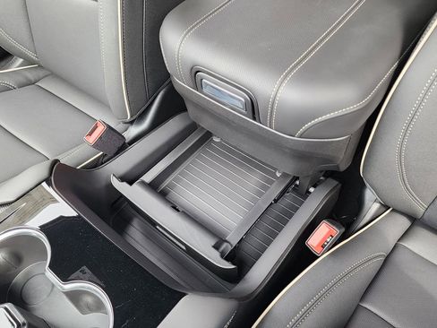 New 2026 GMC Yukon Elevation AWD/4WD image 38