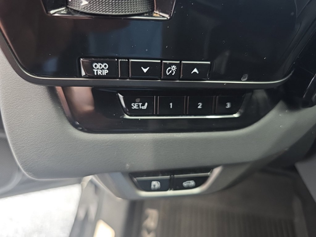 Used 2024 Lexus RX 350 F Sport w/ Convenience Package AWD/4WD image 35