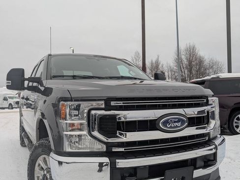 Used 2022 Ford F250 XLT image 1