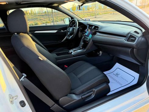 Used 2020 Honda Civic EX image 15