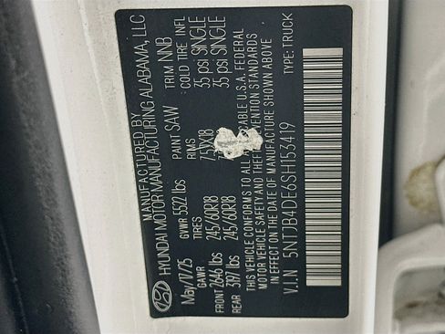 Used 2025 Hyundai Santa Cruz SEL FWD image 12