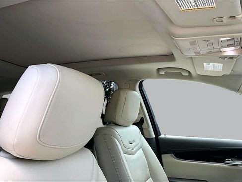 Used 2020 Cadillac XT6 Premium Luxury FWD image 14