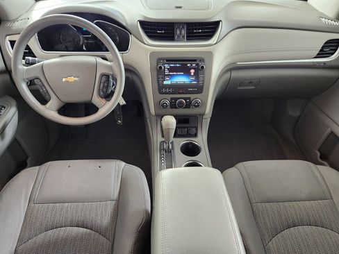 Used 2017 Chevrolet Traverse LS FWD image 14