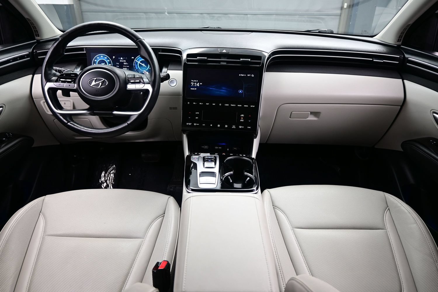 Certified 2024 Hyundai Tucson Limited AWD/4WD image 18