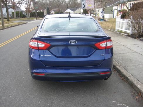 Used 2014 Ford Fusion SE w/ Equipment Group 201A FWD image 5