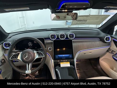 Used 2025 Mercedes-Benz GLC 300 image 21