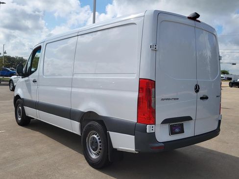 Used 2025 Mercedes-Benz Sprinter 2500 image 6